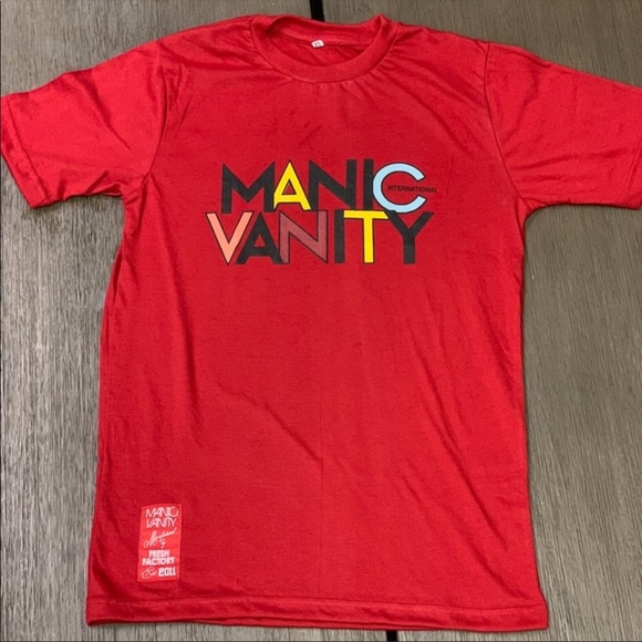 Red International T Shirt - Picture 1 of 1